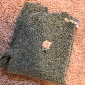 Women’s super soft floral sweater